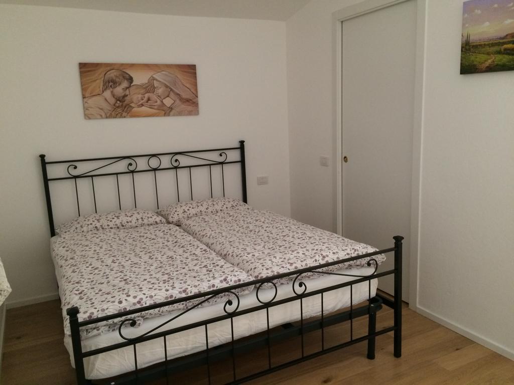 Casina Rosa Appartement Certaldo Kamer foto